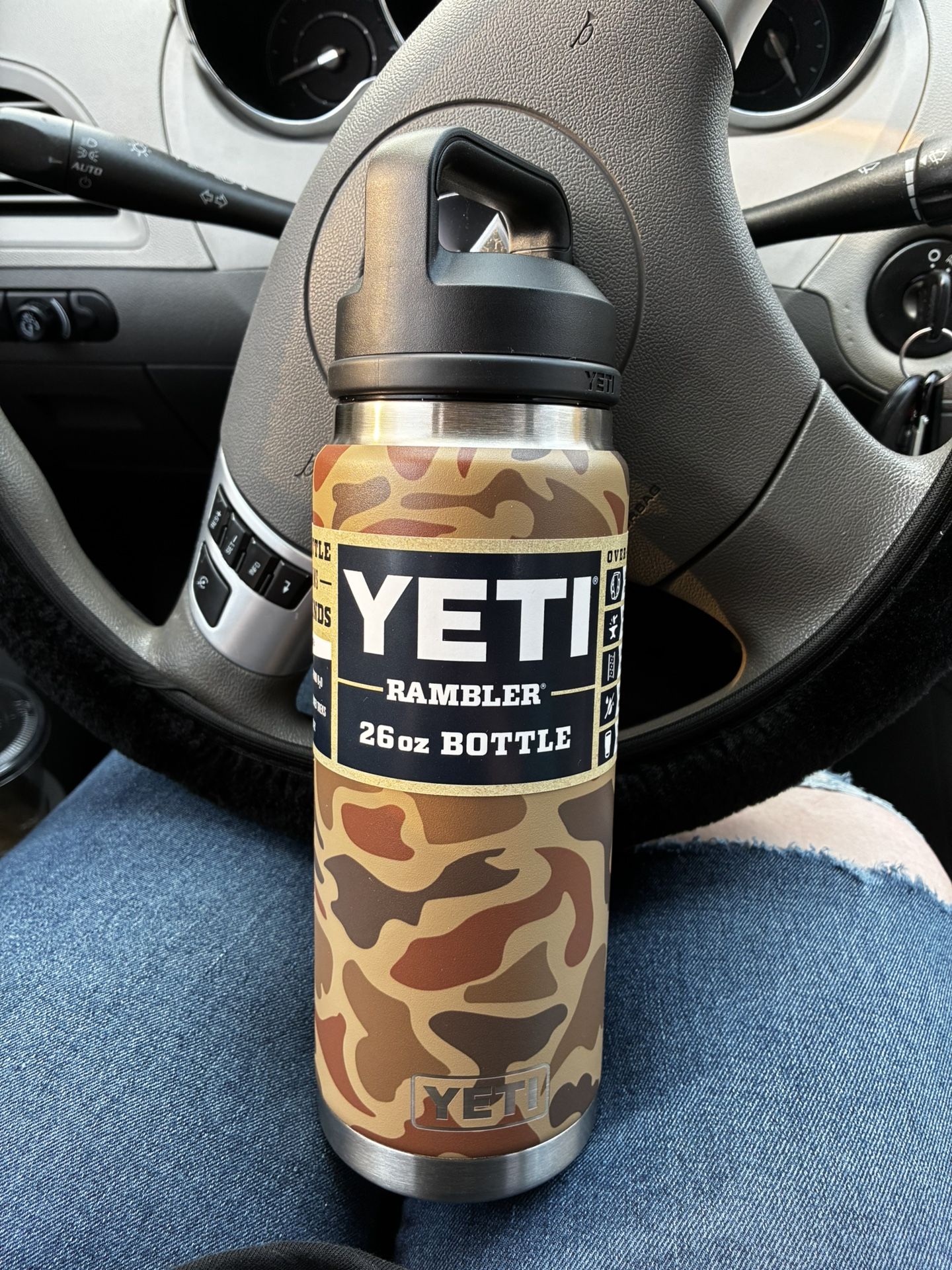 YETI RAMBLER 26oz BOTTLE 