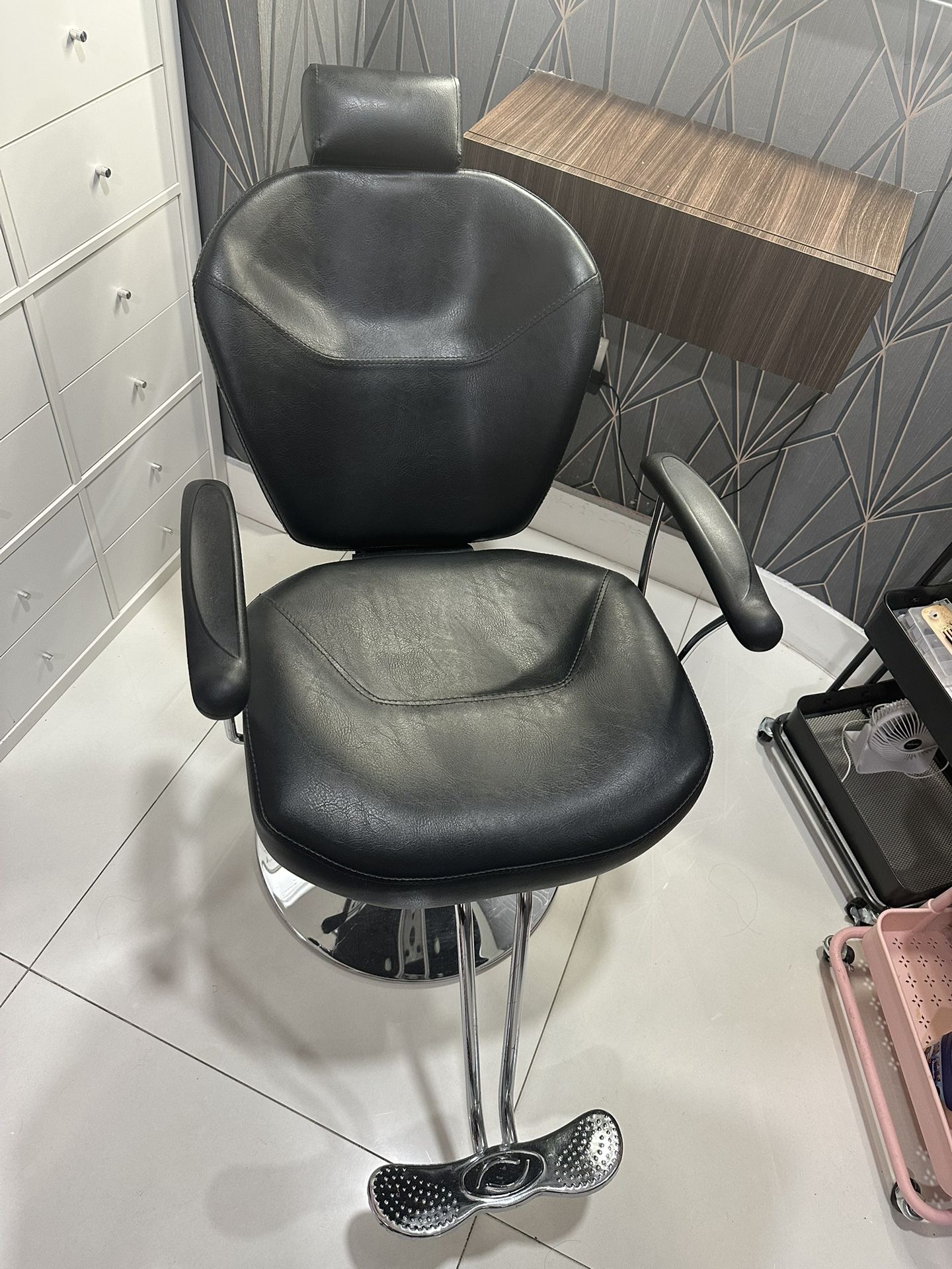 Salon Chairs