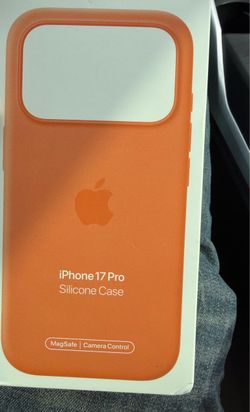 Iphone 17 pro 6.3” apple silicone orange case