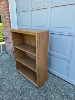 Kid’s bookcase