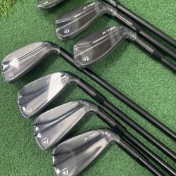 Golf Clubs 