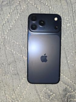 IPhone 17 Promax 256g Blue $900obo
