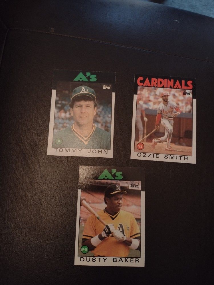 Vintage 1986 Topps Baseball Cards Dusty Baker, Tommy John & Ozzie Smith. Ready For Grading. Cash Porch Pickup Redmond. Bundle Of 3
