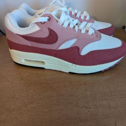 Women's Nike Air Max 1 Red Stardust Size 7