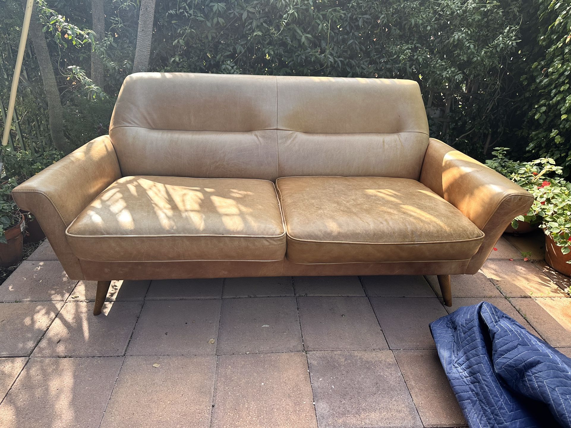 West Elm Denmark Leather Sofa for Sale in Playa Del Rey, CA OfferUp