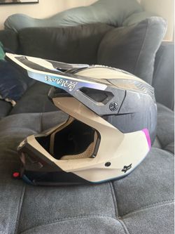 Hello future fox helmet L
