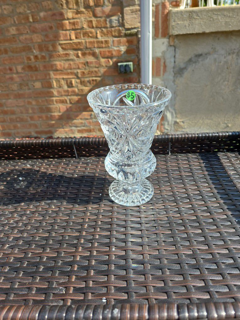 Lead Crystal Vase Sunburst Design
