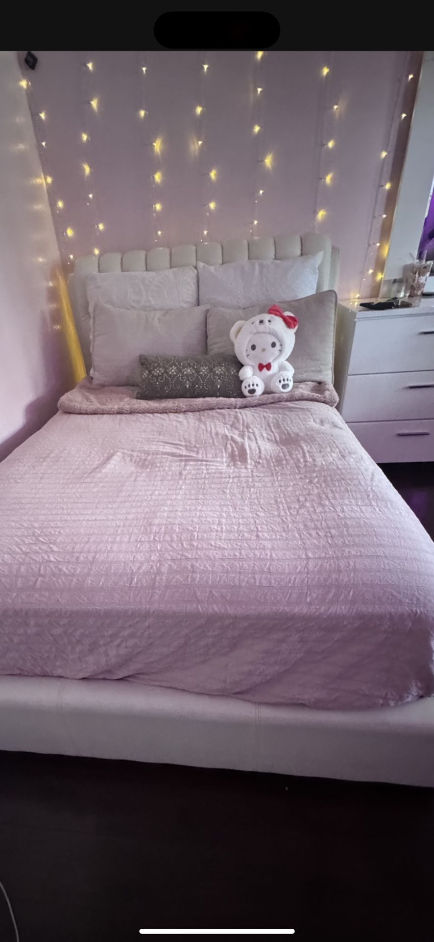 Queen Bed frame With Mattress Reseda