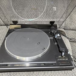 Pioneer PL-670 Atomic Turntable