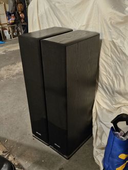 Vintage Polk RT16 Home Theater/Stereo Speakers