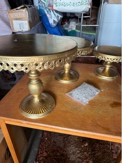 Cake stand