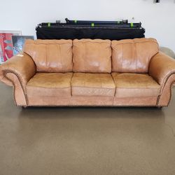FREE LEATHER COUCH