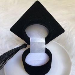 Unique graduation cap ring storage box, black with a tassel