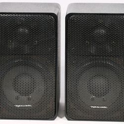 Realisti  minimum speakers new in box never used.