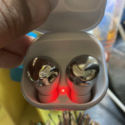 buds pro wireless headphones