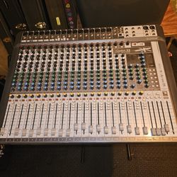 Soundcraft Signature 22 MTK – 22-Channel Mixer w/ Multitrack USB – Fair Condition – $250 OBO
