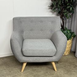 Cozy Comfy Clean Armchair