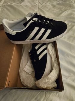 Brand New Adidas Gazelle Kids size 3