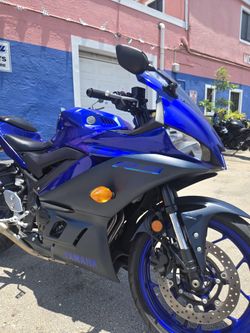 2023 yamaha YZF R3