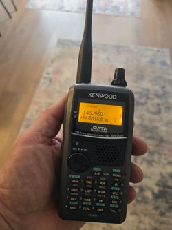 Kenwood TH-D72 dual band handheld transceiver.