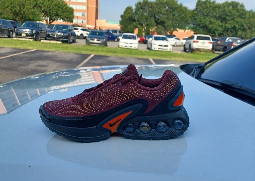 Brand New And Original Kid's Nike Air Max's DN Sneakers Sizes 6.5