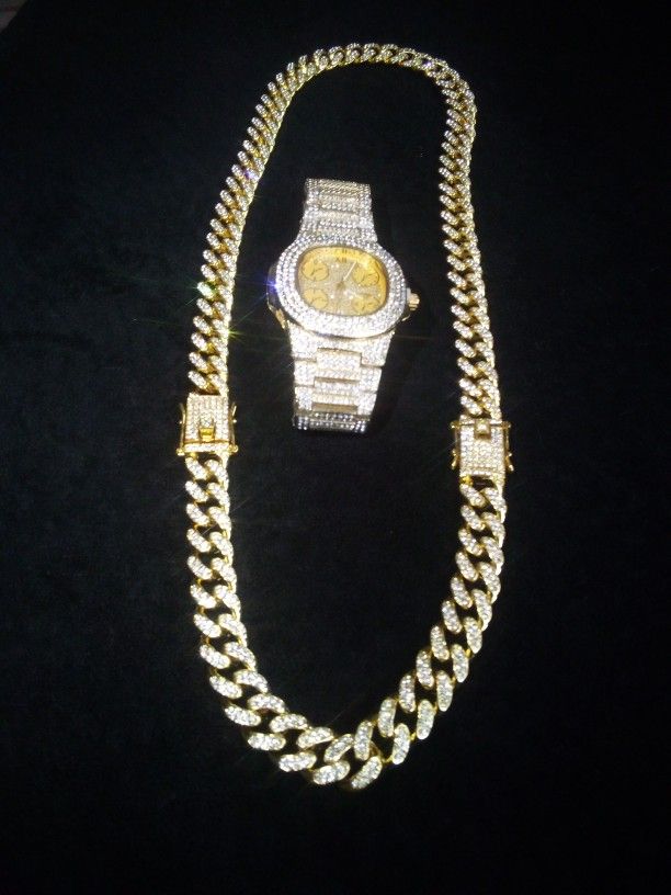 Heavyweight Executive Watch & 26-in Set Cuban π Link Lab diamond handcrafted setting. The looks identical to natural Earth diamonds but they are not