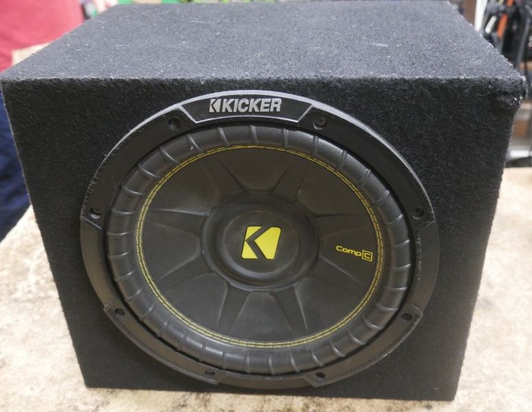 kicker comp c car speaker pre owned