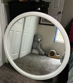 White mirror