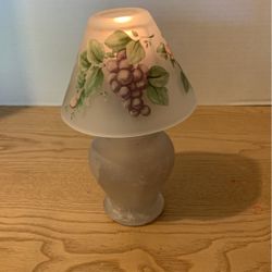 Tea fairy light grapes and roses 8” x 5”