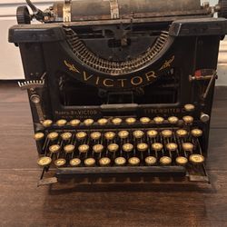 Rare Vintage Typewriter 