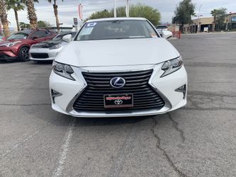 2016 Lexus ES 300h