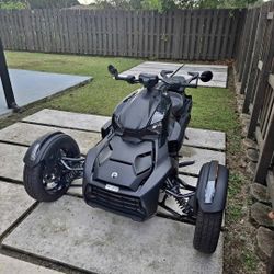 CAN AM RYKER IN EXCELLENT CONDITION 