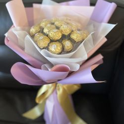 Ferraro Rocher Chocolate Bouquet 24 count