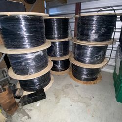 🔥 Trades Welcome 9 Brand New 5000ft Rolls of Fiber Optic Cable – Huge Discount! 🔥 	•	4 Strand | Single Mode | Indoor/Outdoor | Plenum Riser 	•	MPN: 