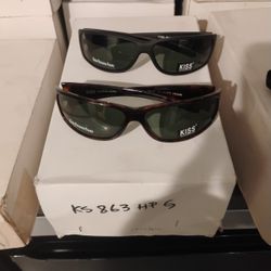 12 Pieces Sunglasses For Seven Bucks