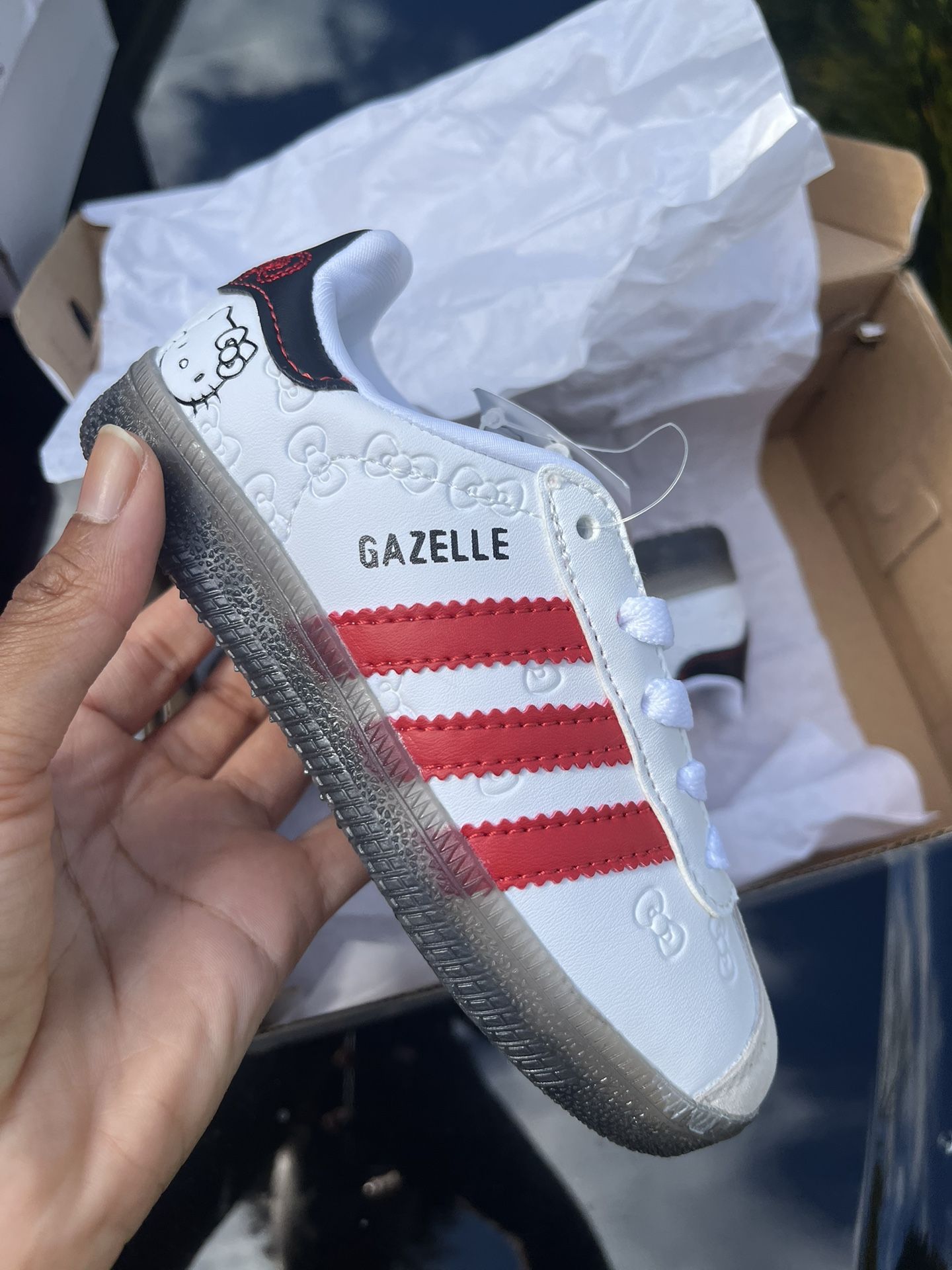 Adidas Hello Kitty Gazelle Sneakers Kids 9C