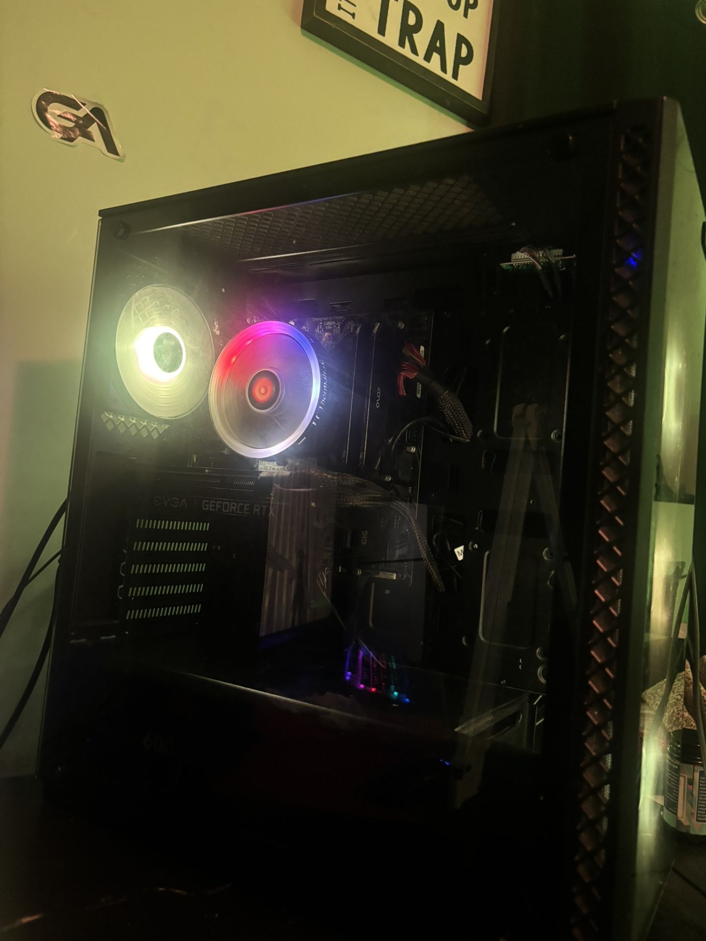 Gaming Pc 3060 (Includes used gpro wireless mouse)