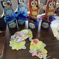 Bluey Wood Centerpieces And Banner