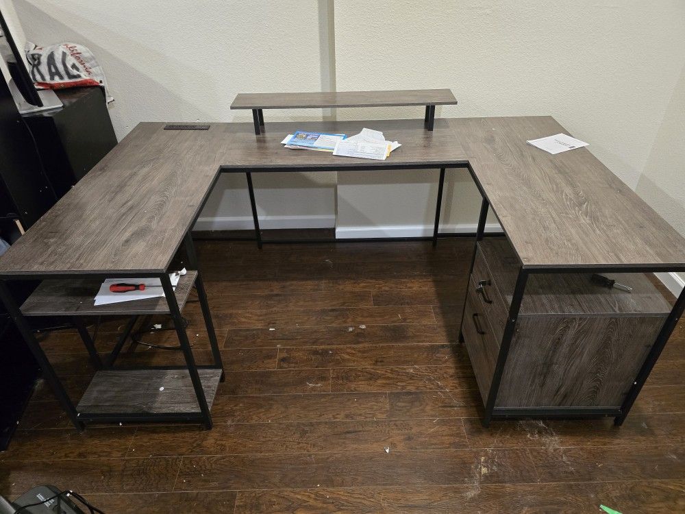 U Shaped Computer Desk