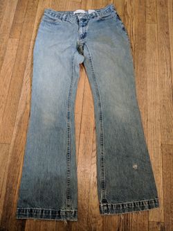 Gap long and lean distressed jeans size6 g102