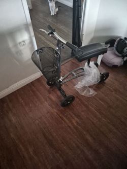 Knee scooter