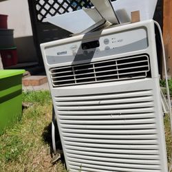 Window Air Conditioner 