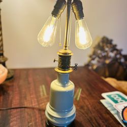 Vintage Mint/Bronze Lamp 