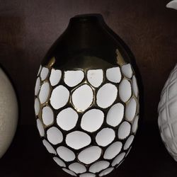 Gold And White Base $7