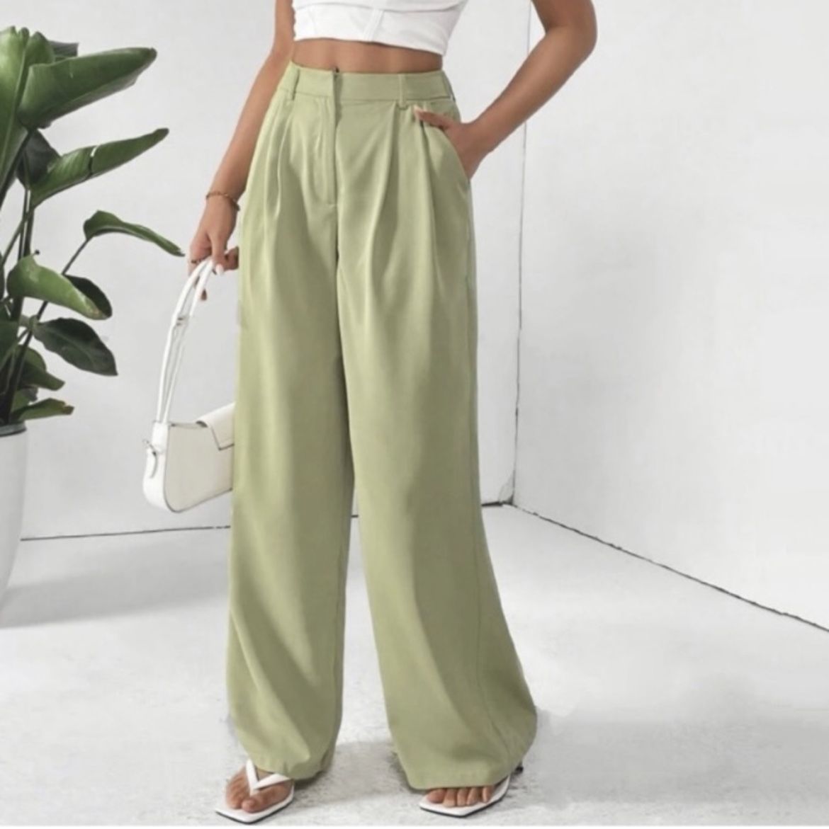 Zara high-rise wide leg pleated green trouser pants with pockets women Size XL