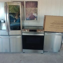 Stainless Appliances Delivery Kitchen 