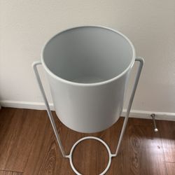 Plant Holder 