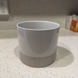 Ceramic Flower Pot 