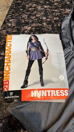 InCharacter Huntress Adult Costume Set