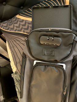 Men’s sling bag barely used